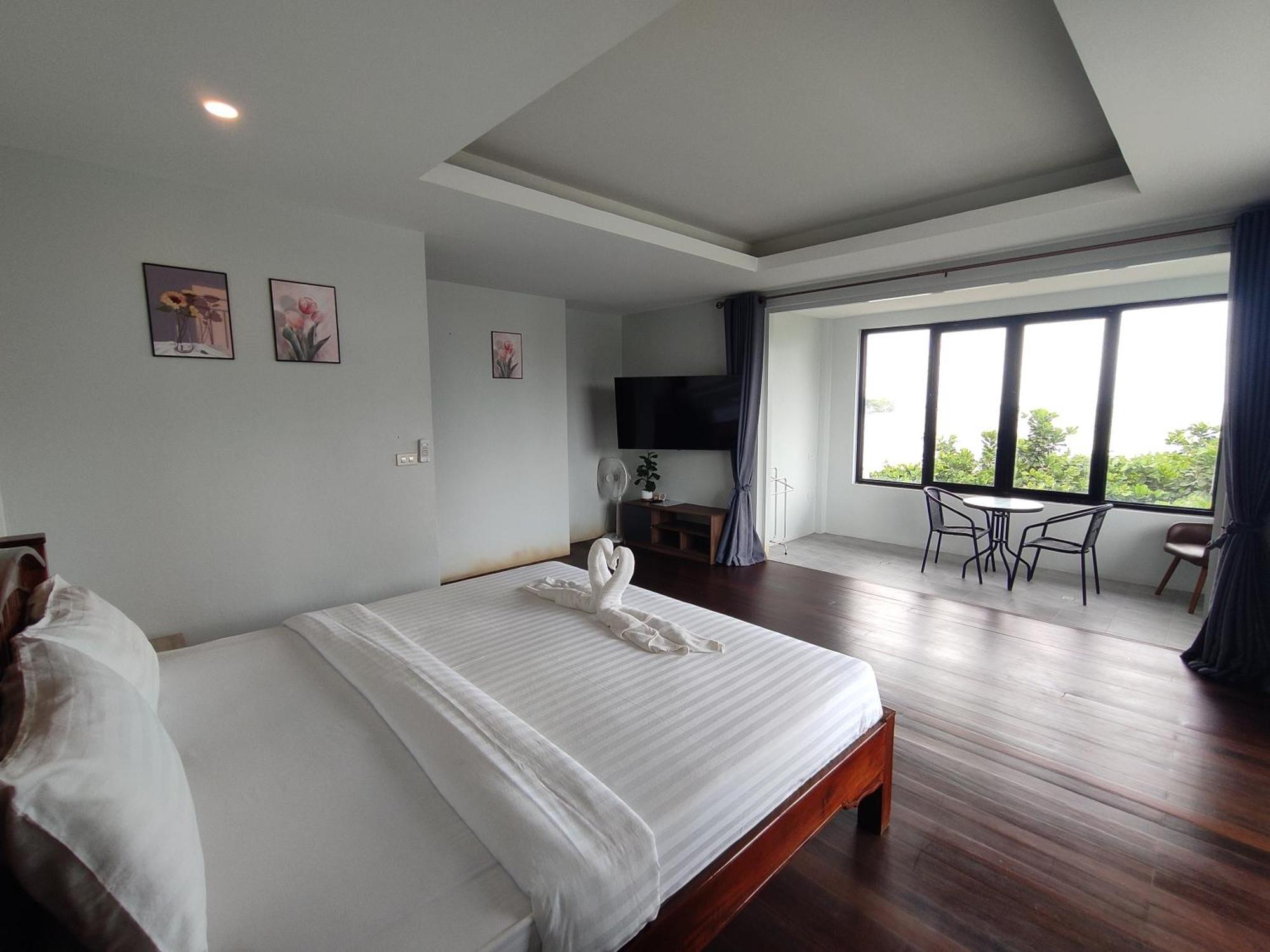 Baan Ampai Beach Hotel Hua Thanon strand Eksteriør bilde