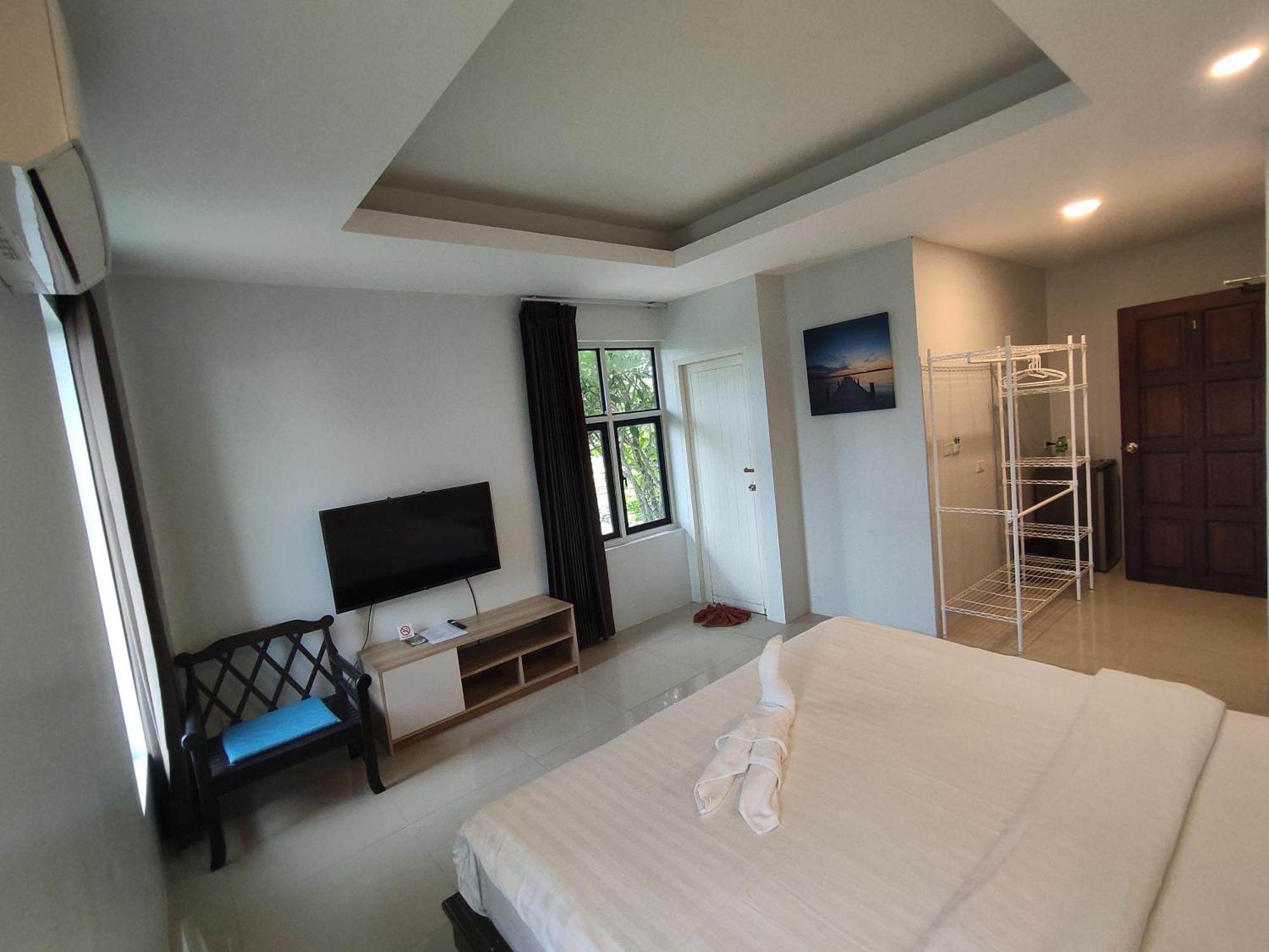 Baan Ampai Beach Hotel Hua Thanon strand Eksteriør bilde